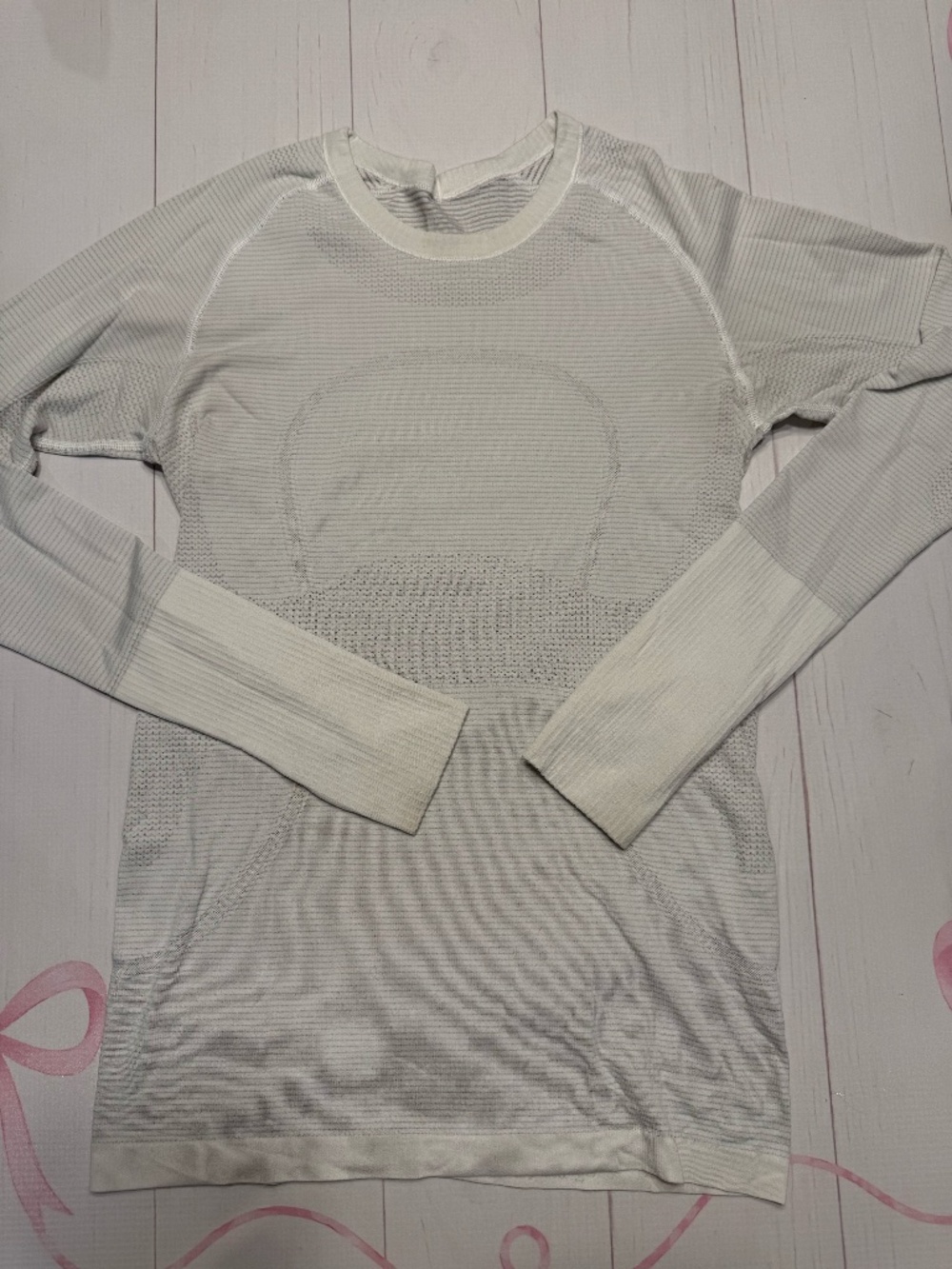 Lululemon Swiftly Tech Long Sleeve Size 6
